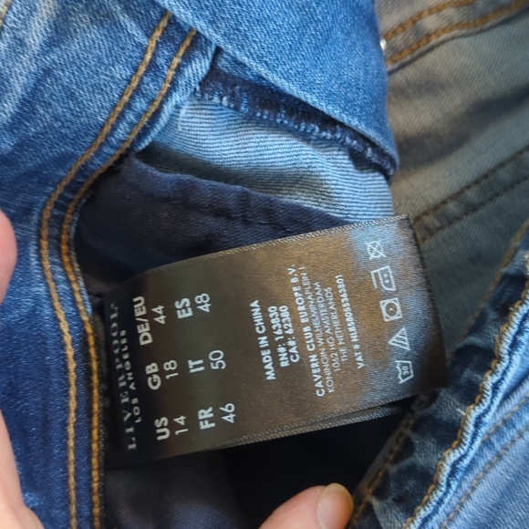 Liverpool The Rascal Tie Front In Conway Elastic Waist Denim Capri Size 14/32 - Picture 5 of 7